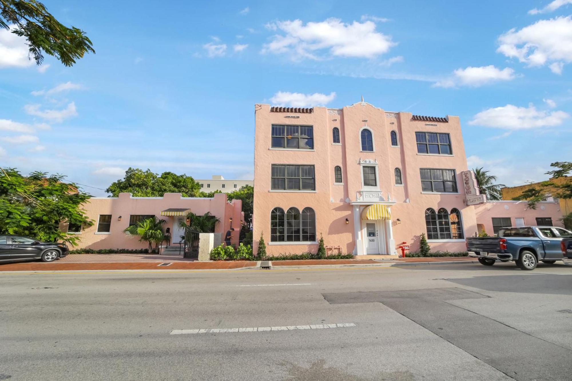 Tower Hotel Little Havana Miami Exteriör bild